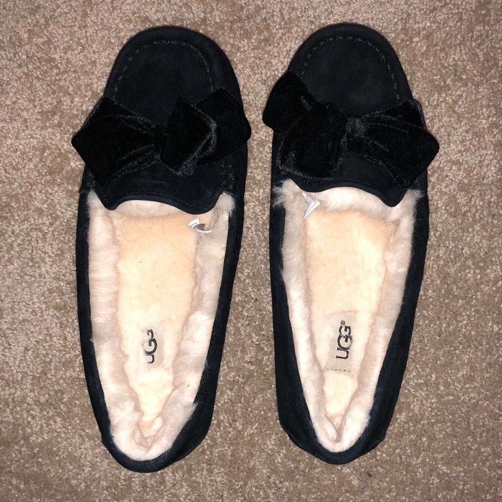 Ugg Slippers Black Clara Velvet Ribbon